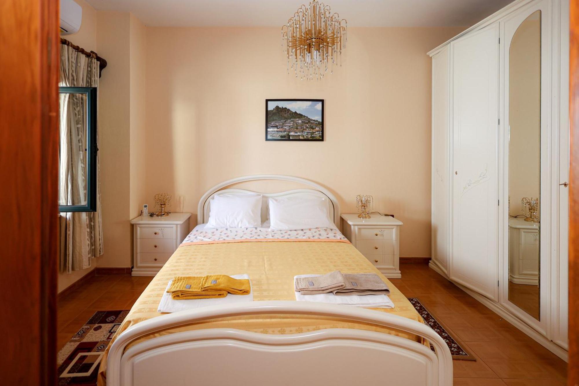 Bed and Breakfast Casa La Pieve Berat Exterior foto